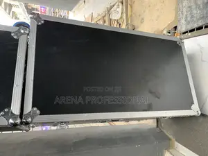 21unit Covered Amplifier Rack