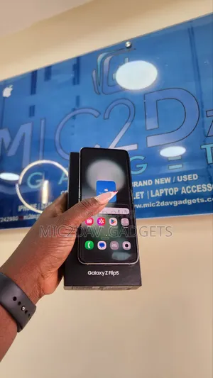 Samsung Galaxy Z Flip 5 256 GB Green
