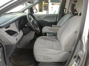 Toyota Sienna 2015 Gray