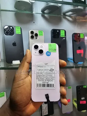 Apple iPhone 13 256 GB Pink