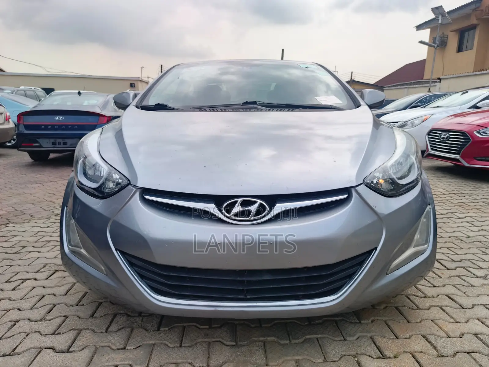 Hyundai Elantra 2015 Silver