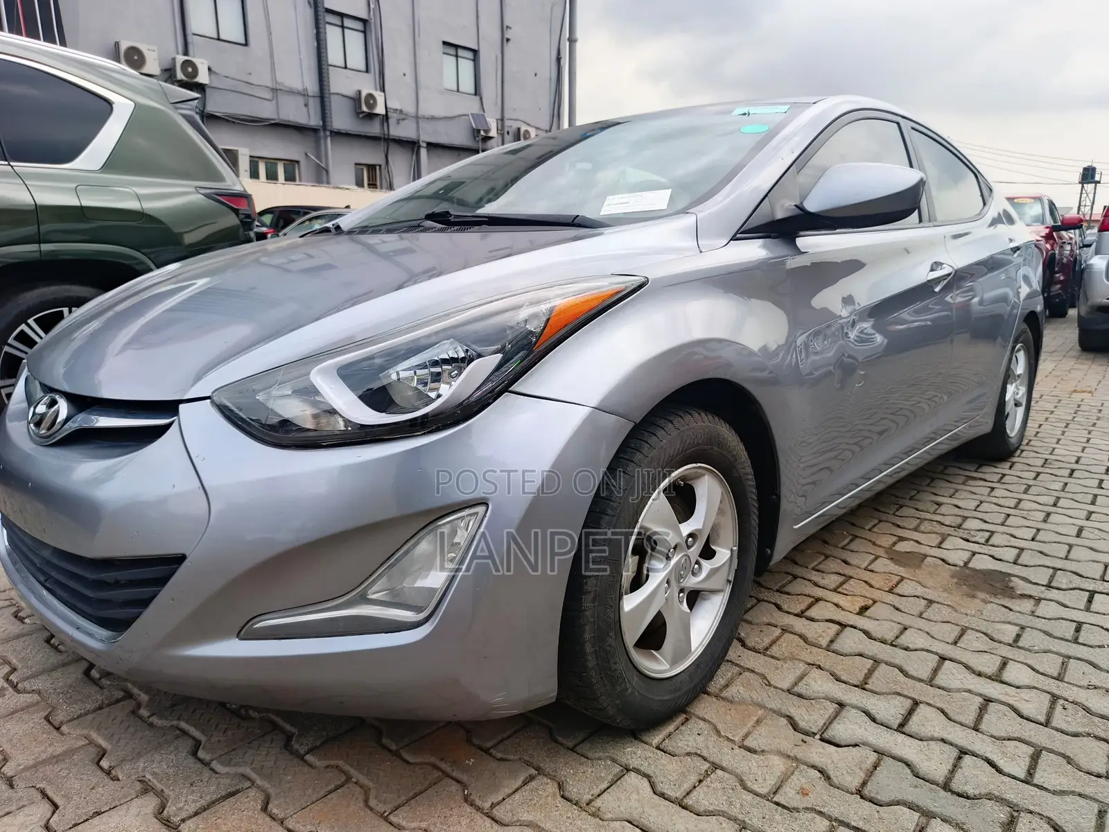 Hyundai Elantra 2015 Silver