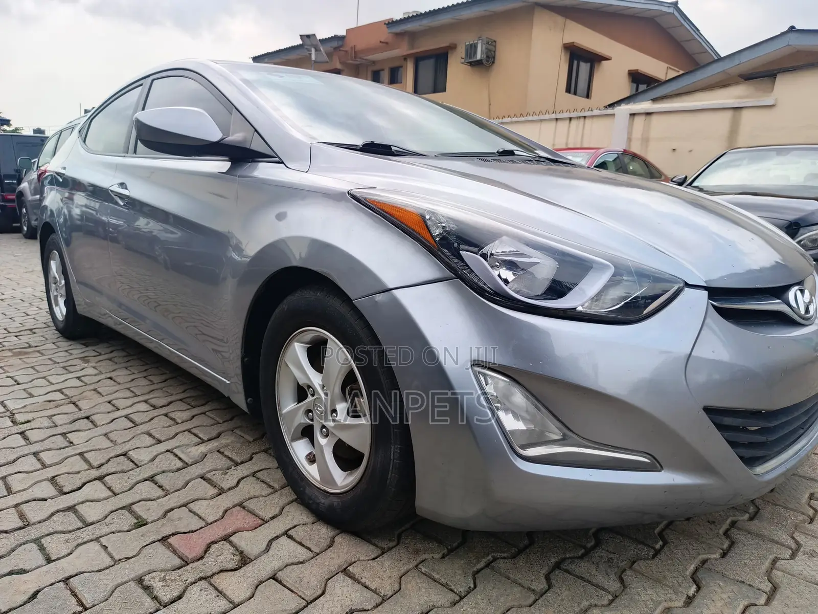 Hyundai Elantra 2015 Silver