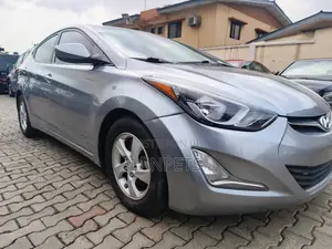Hyundai Elantra 2015 Silver