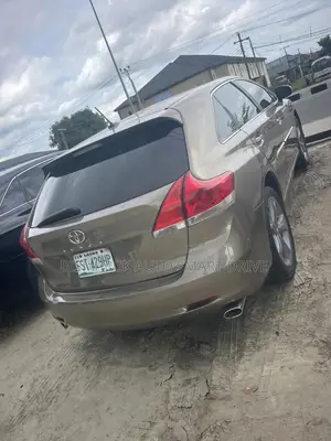 Toyota Venza V6 2012 Gold