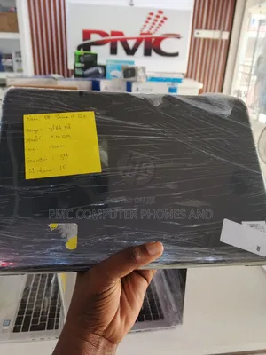 Laptop HP Stream Laptop 4GB Intel Celeron SSD 60GB