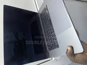 Laptop Apple MacBook Pro 2019 16GB Intel Core i9 SSD 512GB