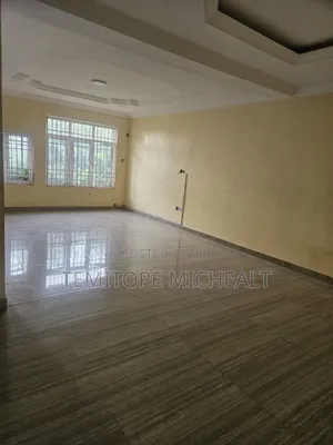 3bdrm Townhouse / Terrace in Main Maita, Maitama for rent