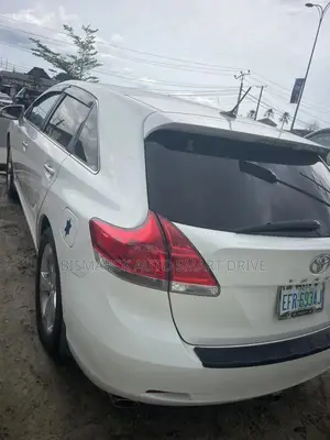 Toyota Venza V6 AWD 2011 White