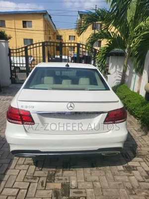 Mercedes-Benz E350 Base 4Matic Sedan AWD (3.5L 6cyl 7A) 2014 White