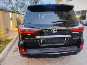 Lexus LX 570 AWD 2019 Black