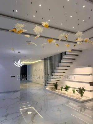 5bdrm Duplex in Estate, Ikate for sale