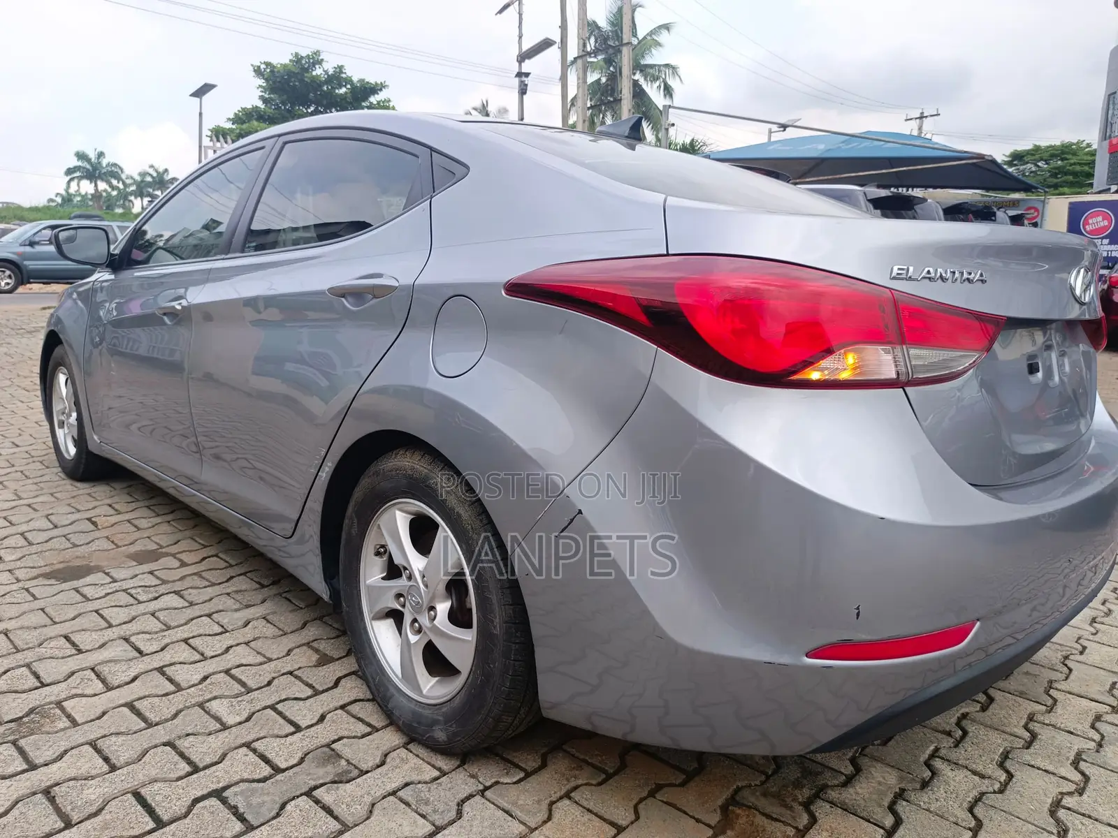 Hyundai Elantra 2015 Silver
