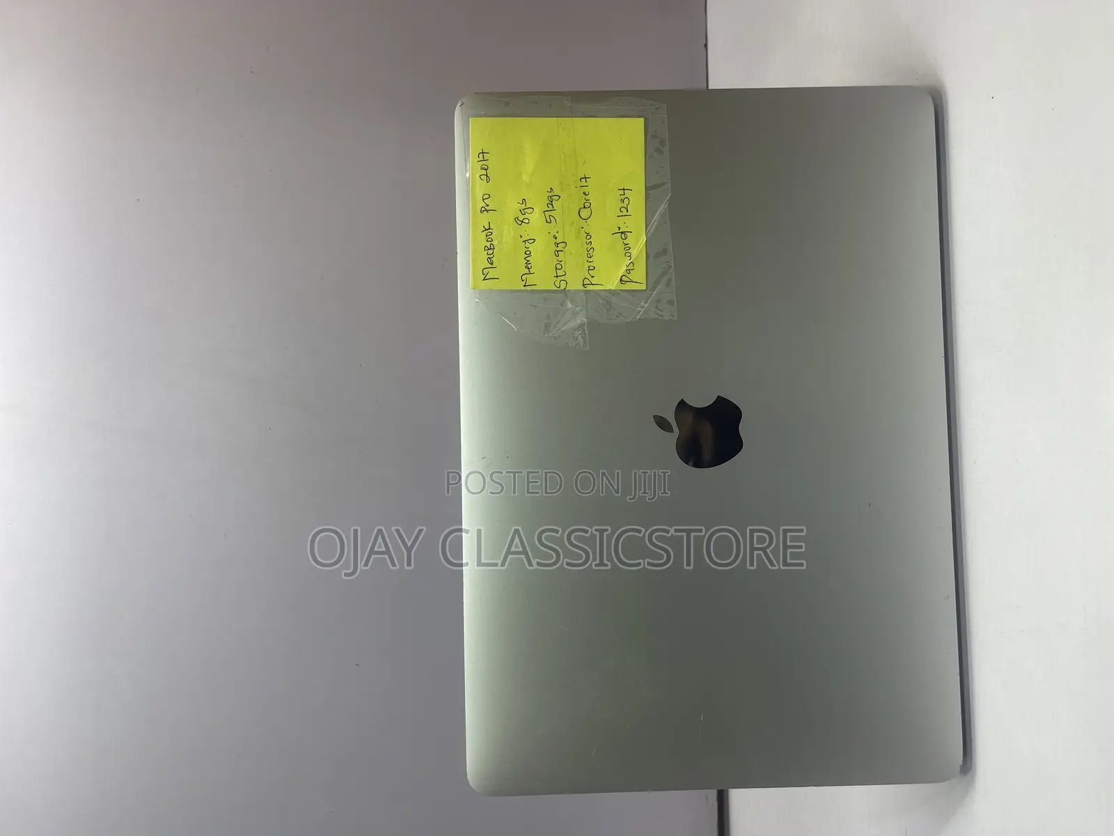 Laptop Apple MacBook Pro 2017 8GB Intel Core i7 SSD 512GB