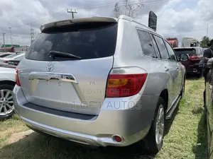 Toyota Highlander Limited 2010 Silver