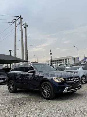 Mercedes-Benz GLC-Class 2021 Blue