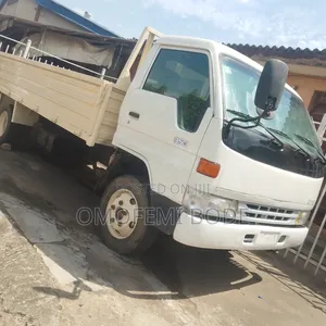 Toyota Dyna 400 Normal Hand Diesel Engine