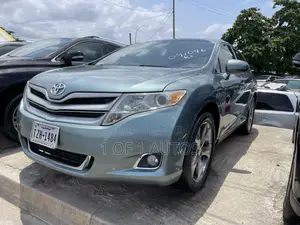 Toyota Venza V6 AWD 2011 Green