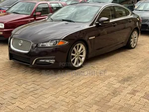 Jaguar XF 2013 Black