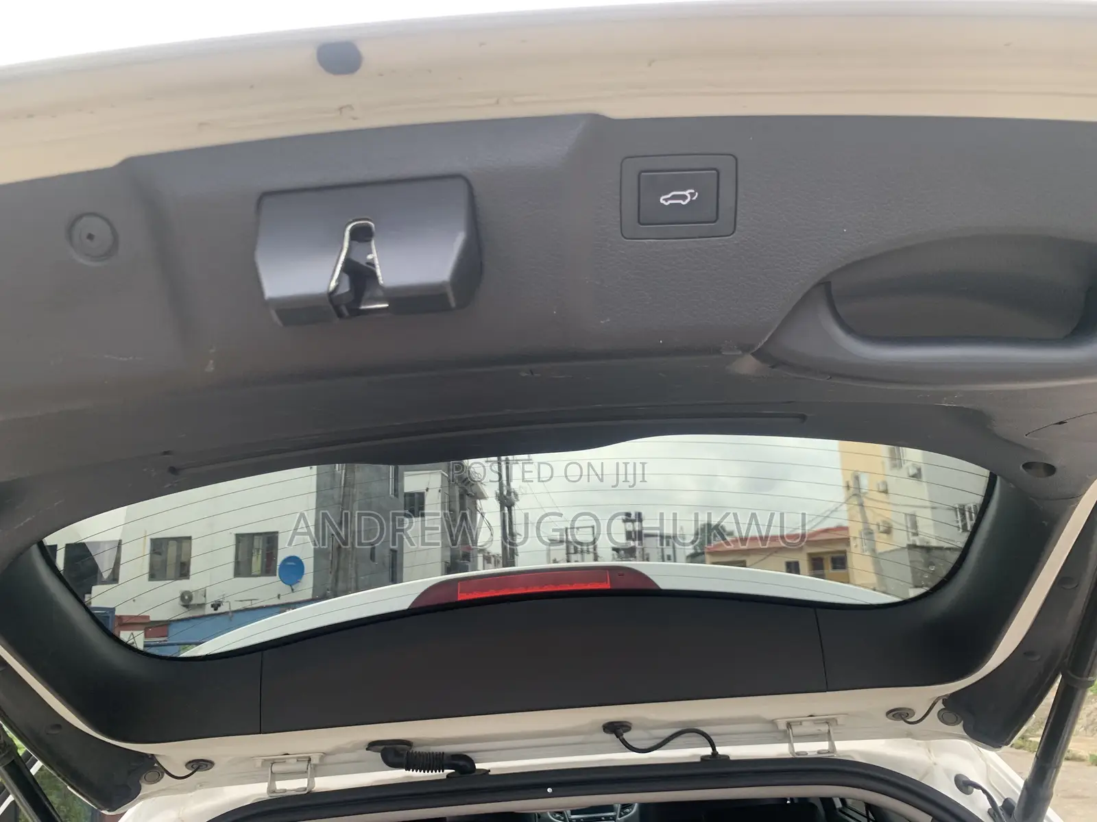 Hyundai Santa Fe 2018 White