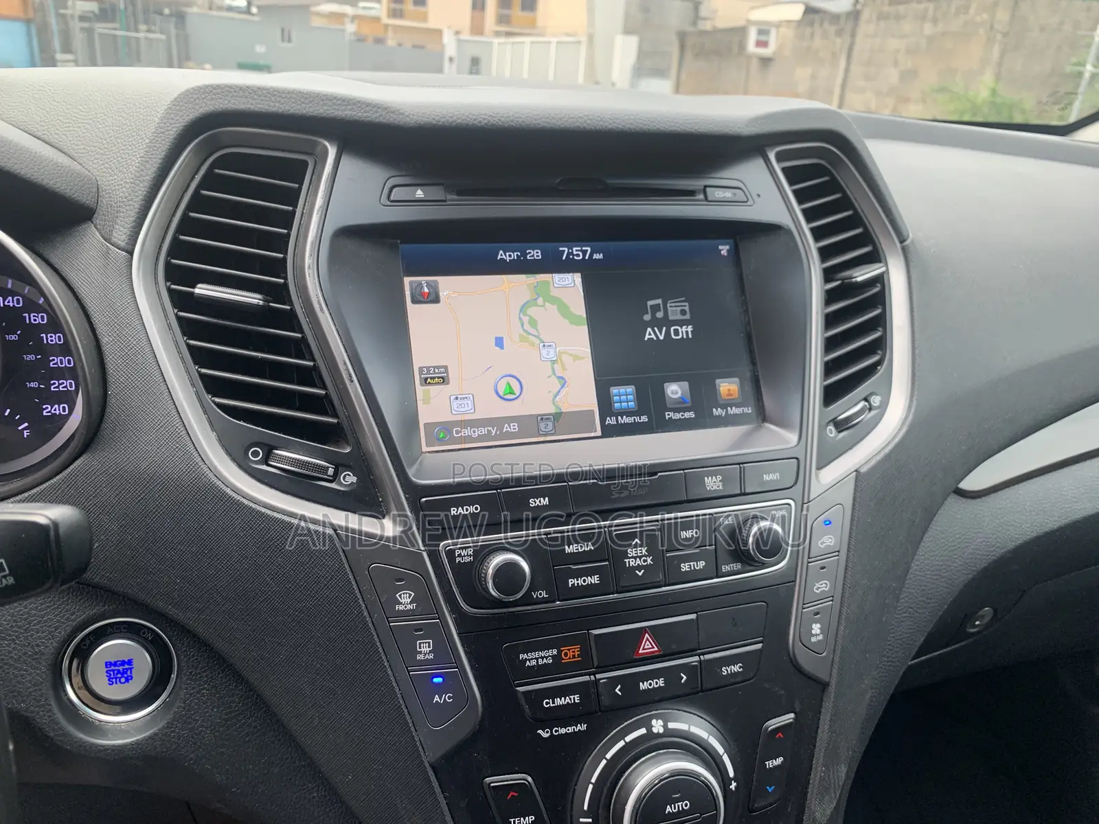 Hyundai Santa Fe 2018 White
