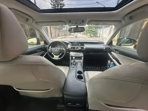 Lexus IS 250 4WD 2015 Blue