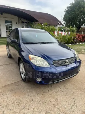 Toyota Matrix Hatchback FWD (1.8L 4cyl 5M) 2006 Blue