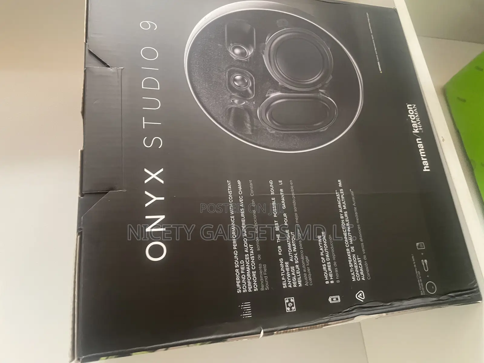 Onyx Studio 9
