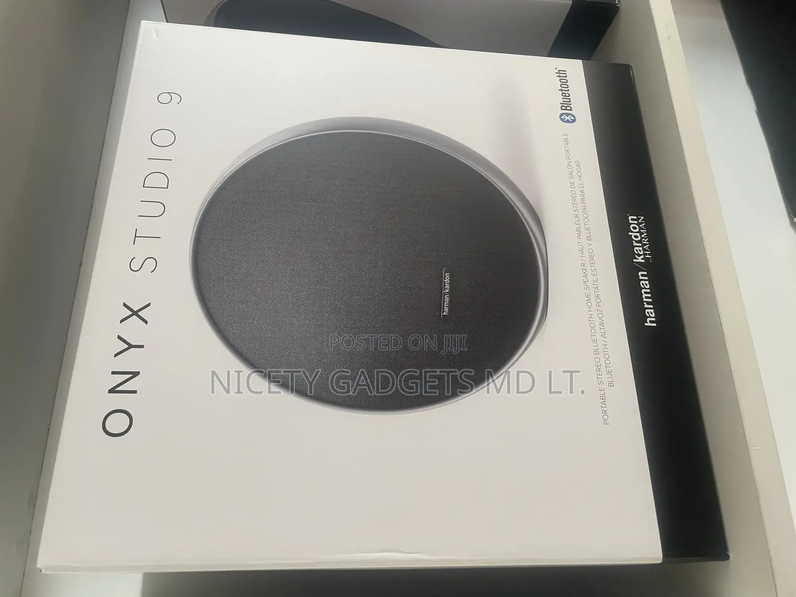 Onyx Studio 9