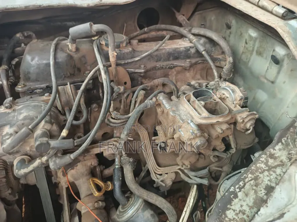 Toyota HiAce 2005 Grey