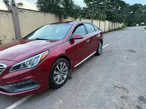 Hyundai Sonata Sport Sedan FWD (2.4L 4cyl 6A) 2016 Red