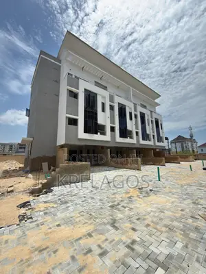 4bdrm Duplex in Lekki Phase 1 for sale