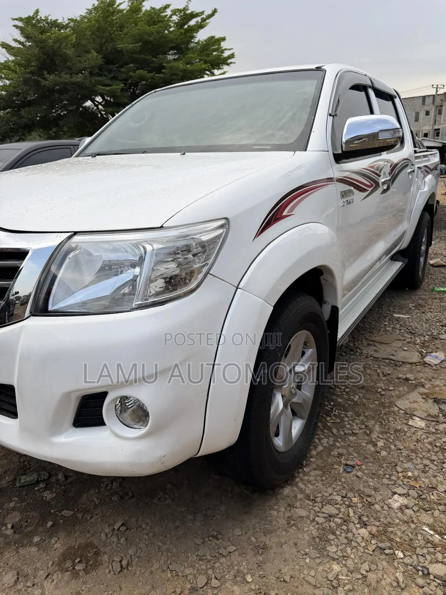 Toyota Hilux 2012 White
