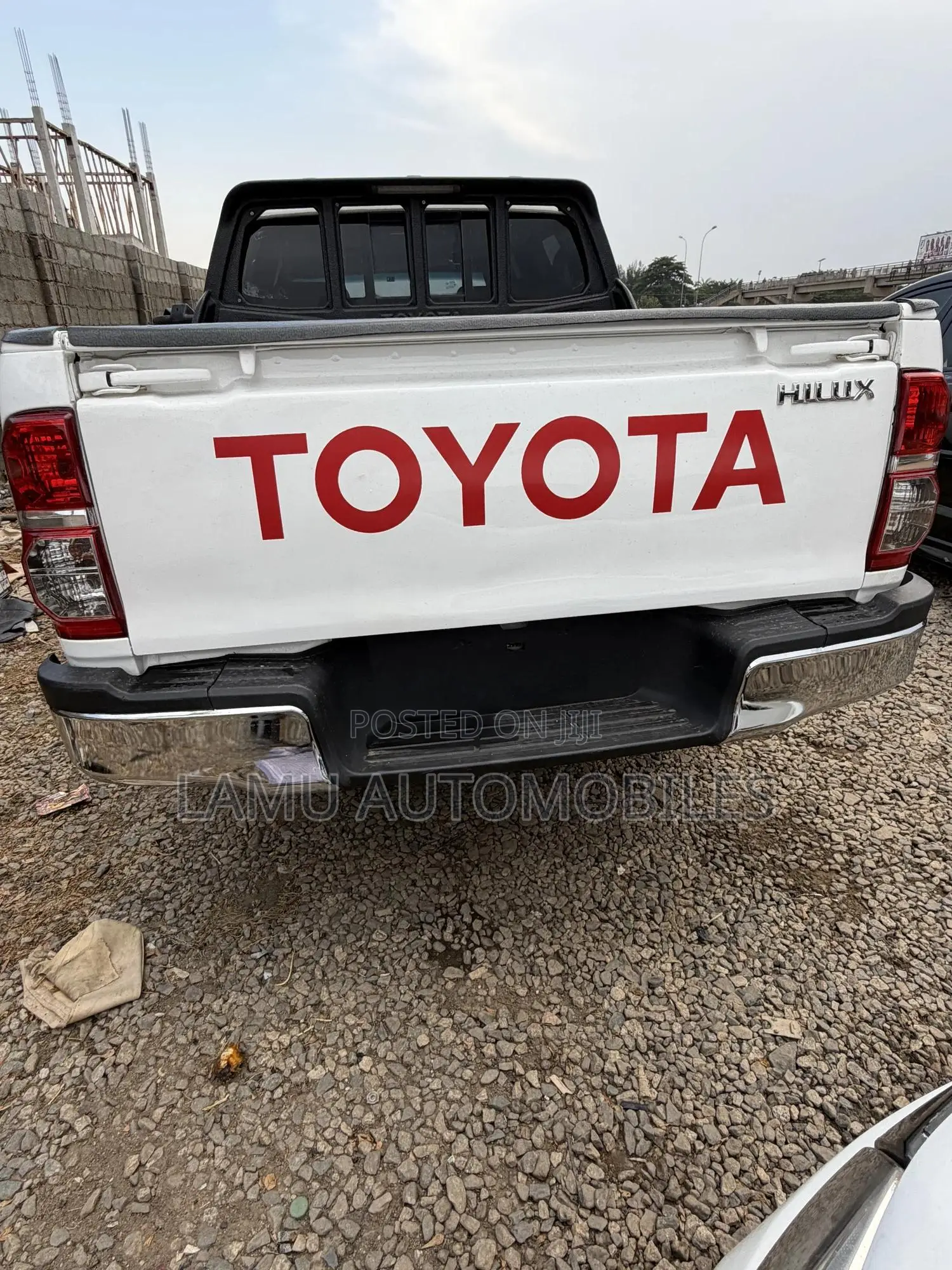 Toyota Hilux 2012 White