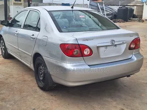 Toyota Corolla LE 2005 Silver