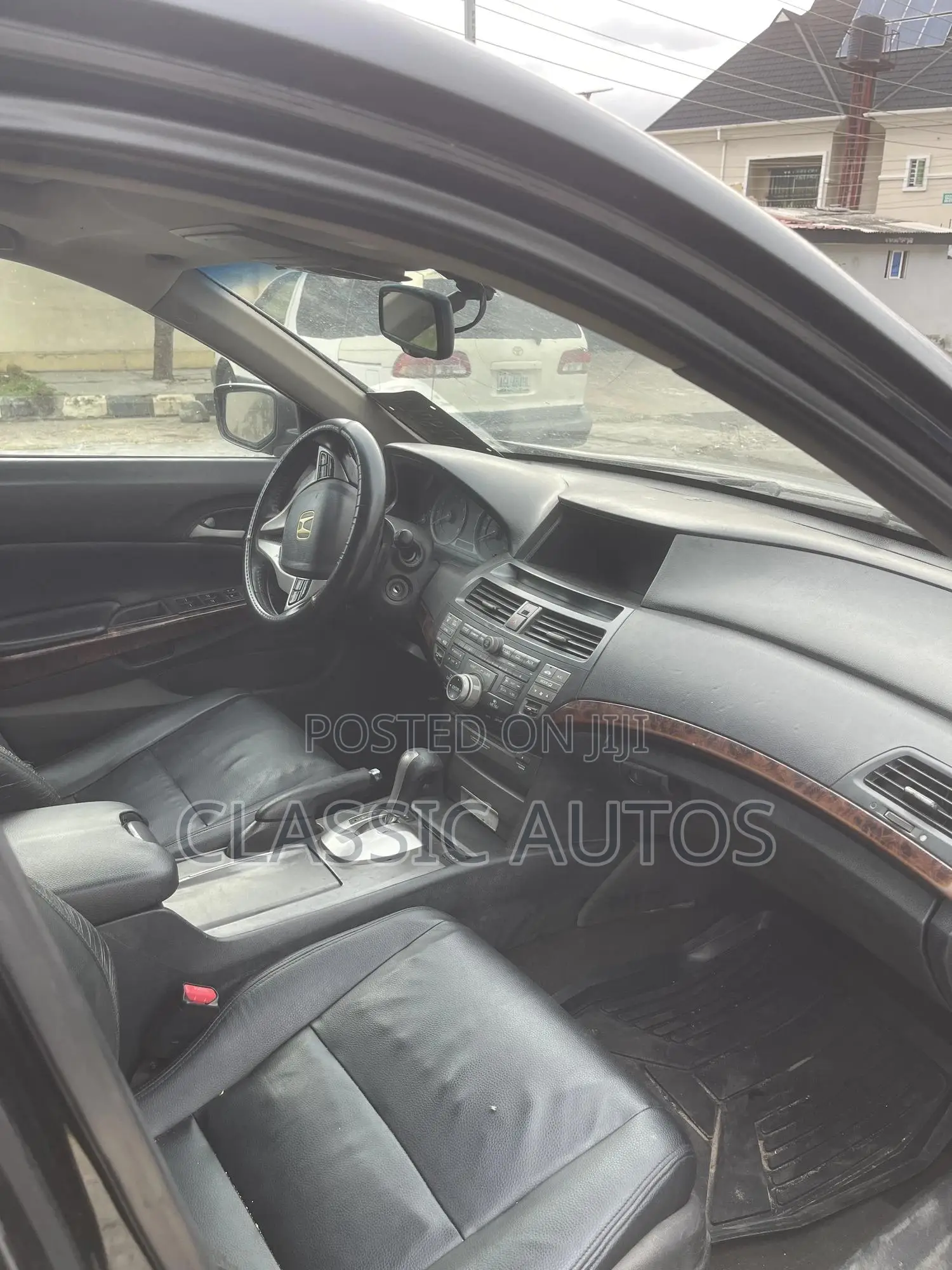 Honda Crosstour 2010 Black