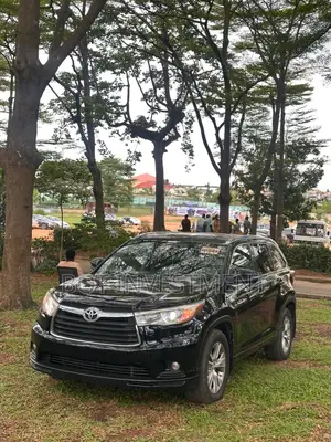Toyota Highlander XLE 4dr SUV AWD (3.5L 6cyl 6A) 2015 Black