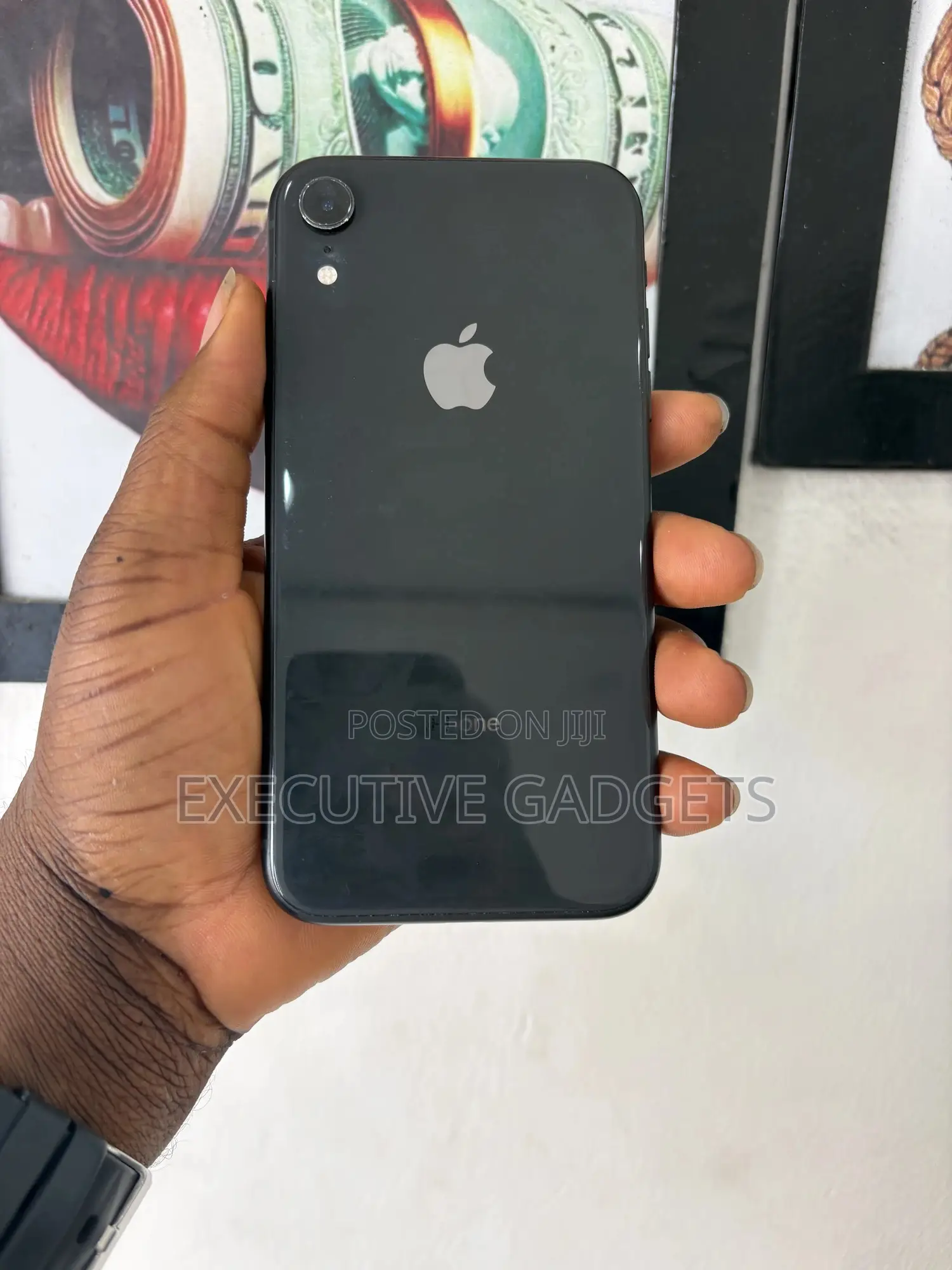 Apple iPhone XR 64 GB Gray