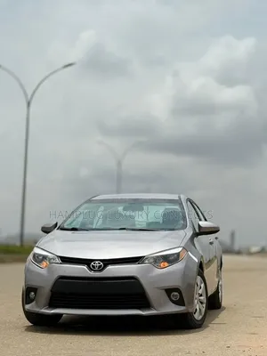 Toyota Corolla 2015 Gold
