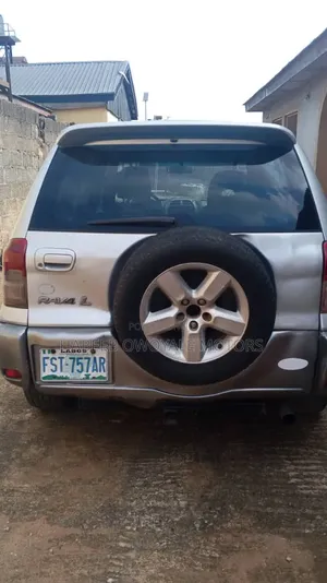 Toyota RAV4 Automatic 2003 Silver