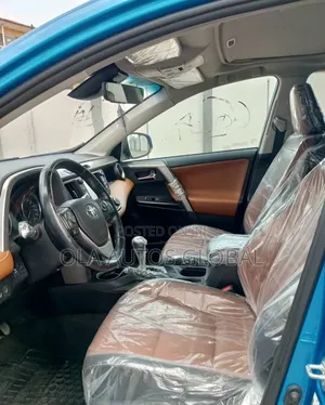 Toyota RAV4 2016 Blue