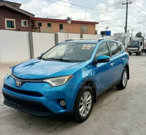 Toyota RAV4 2016 Blue