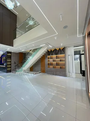 5bdrm Duplex in Lekki Expressway for sale