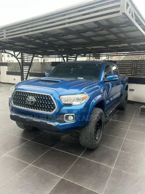 Toyota Tacoma TRD Off Road 2018 Blue