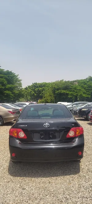 Toyota Corolla LE 4dr Sedan (1.8L 4cyl 4A) 2010 Black
