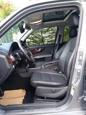 Mercedes-Benz GLK-Class Base GLK 350 4dr 4x2 (3.5L 6cyl 7A) 2015 Gray