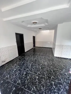 3bdrm Block of Flats in Lekki Phase 1 for rent