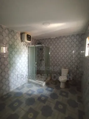 2bdrm Block of Flats in Area 1 for rent