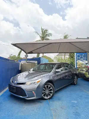 Toyota Avalon XLE Premium FWD Sedan (3.6L 6cyl 6A) 2016 Gray