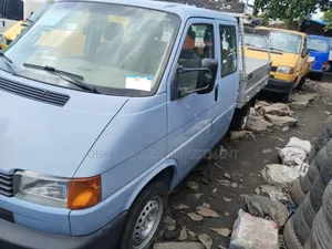 Volkswagen Transporter 2003 Blue